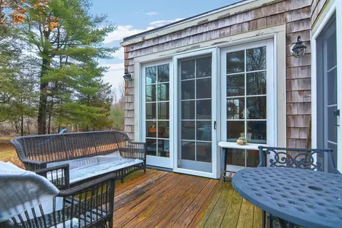 Exterior - 124 Main St, Walpole, MA 02081 photo 4 of 8