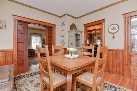 Dining - 124 Main St, Walpole, MA 02081 photo 3 of 3