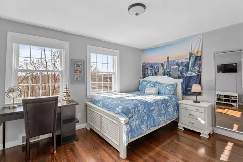 Bedroom - 33 Simmons Rd, Hingham, MA 02043 photo 1 of 3