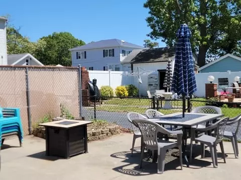 Exterior - 6 Barnes # A, Wareham, MA 02571 photo 2 of 3