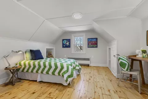 Bedroom - 8 Crosby Rd, Reading, MA 01867 photo 3 of 5