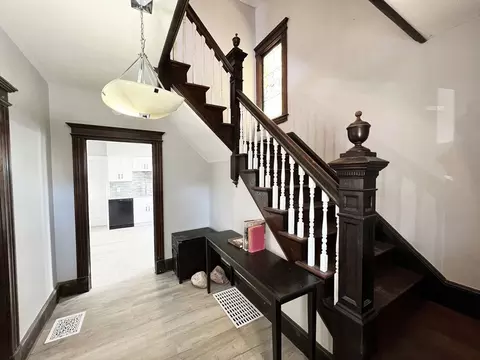 24 Wareham St, Springfield, MA 01108 photo 2
