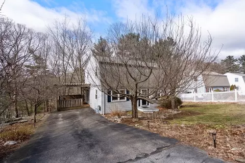 Exterior - 40 Westview Rd, Worcester, MA 01602 photo 6 of 8