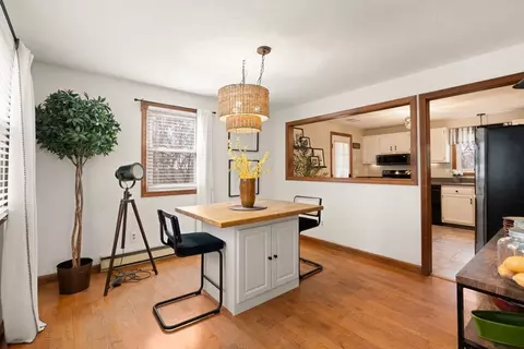 Dining - 40 Westview Rd, Worcester, MA 01602 photo 1 of 2