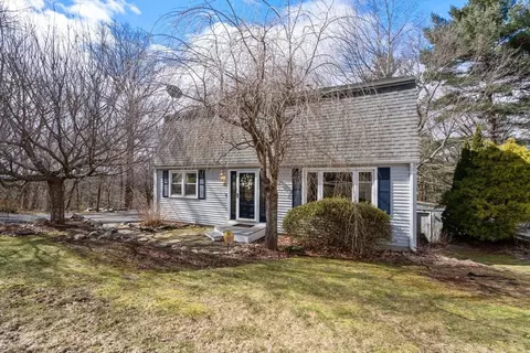40 Westview Rd, Worcester, MA 01602