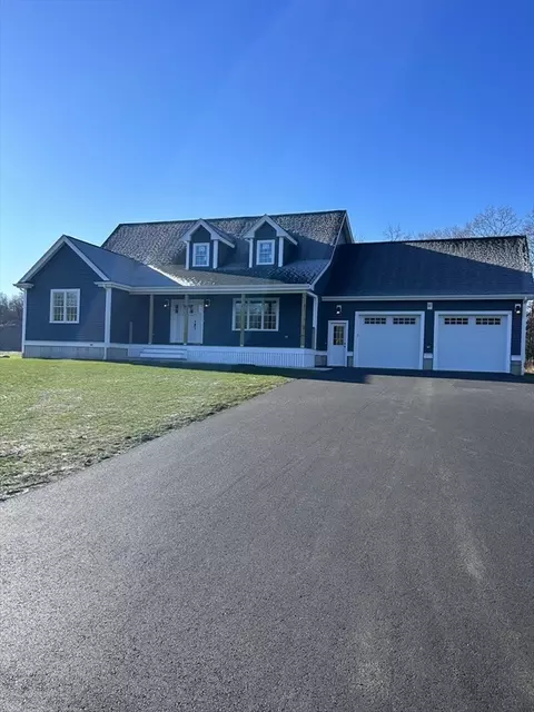 3 Southridge Dr, East Bridgewater, MA 02333