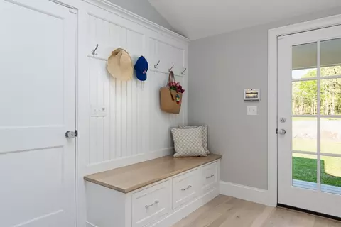 Entry Way - 8 Turtle Run, Harwich, MA 02645 photo 2 of 2