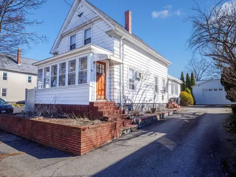 9 Arthur St, Methuen, MA 01844