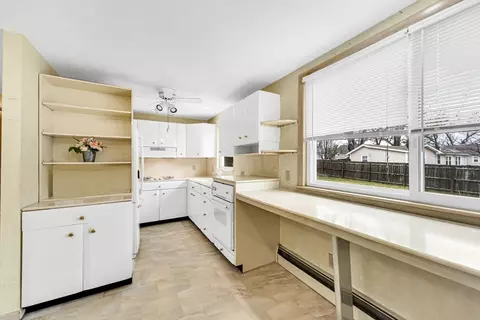 Kitchen - 41 Rosella St, Springfield, MA 01118 photo 3 of 7