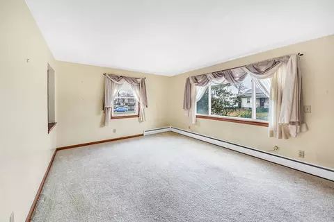 Other - 41 Rosella St, Springfield, MA 01118 photo 2 of 15