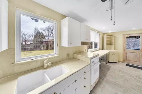 Kitchen - 41 Rosella St, Springfield, MA 01118 photo 6 of 7