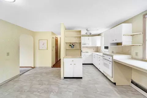 Kitchen - 41 Rosella St, Springfield, MA 01118 photo 1 of 7