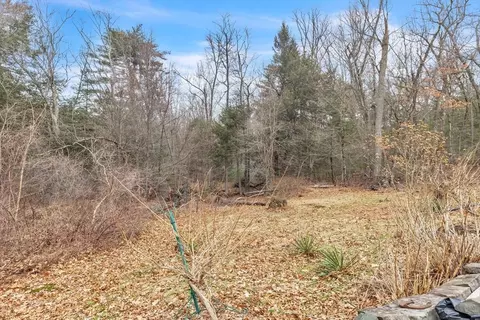 View/Area - 362 Parkerview St, Springfield, MA 01129 photo 2 of 2