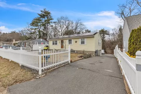 Exterior - 362 Parkerview St, Springfield, MA 01129 photo 2 of 8