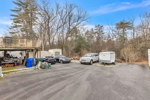 View/Area - 362 Parkerview St, Springfield, MA 01129 photo 1 of 2