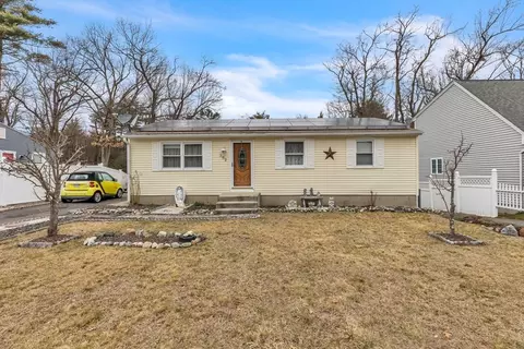 Exterior - 362 Parkerview St, Springfield, MA 01129 photo 3 of 8