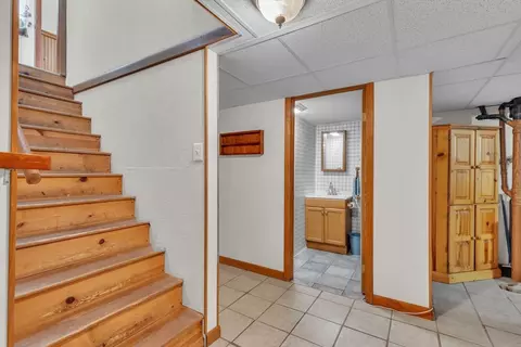 Entry Way - 362 Parkerview St, Springfield, MA 01129 photo 1 of 1