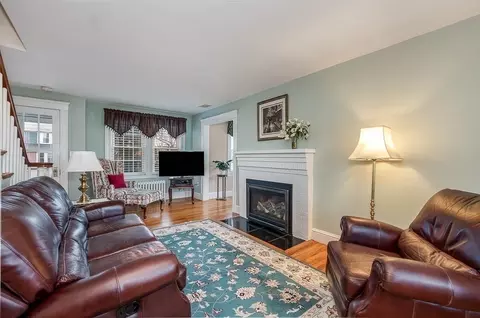 Living - 409 Mount Vernon St, Dedham, MA 02026 photo 3 of 7