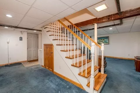 Entry Way - 409 Mount Vernon St, Dedham, MA 02026 photo 4 of 4