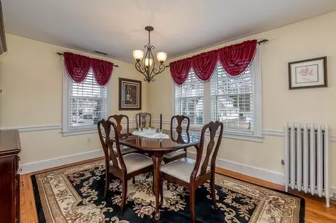 Dining - 409 Mount Vernon St, Dedham, MA 02026 photo 3 of 5