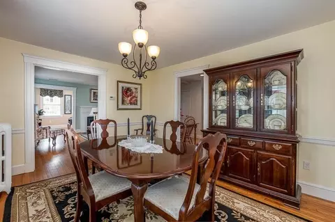 Dining - 409 Mount Vernon St, Dedham, MA 02026 photo 2 of 5