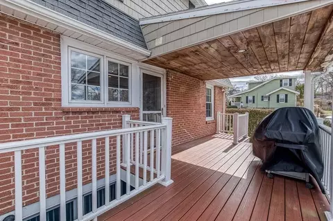 Exterior - 409 Mount Vernon St, Dedham, MA 02026 photo 6 of 8