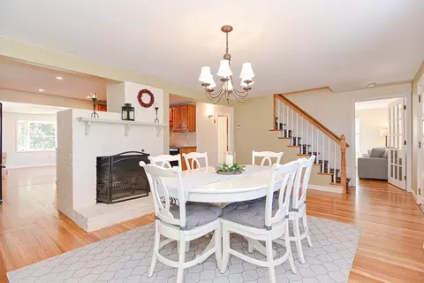 Dining - 20 Glenmere Cir, Reading, MA 01867 photo 2 of 2