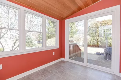 Other - 20 Glenmere Cir, Reading, MA 01867 photo 2 of 7