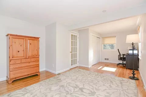Bedroom - 20 Glenmere Cir, Reading, MA 01867 photo 2 of 9