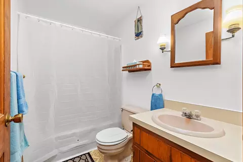 Bath - 335 Oak Leaf Rd, Eastham, MA 02642 photo 1 of 2