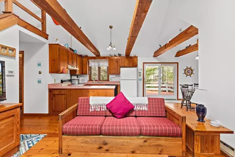 Living - 335 Oak Leaf Rd, Eastham, MA 02642 photo 3 of 4