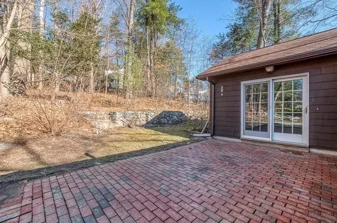 Exterior - 142 Scott Cir, Dedham, MA 02026 photo 8 of 10