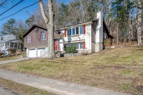 Exterior - 142 Scott Cir, Dedham, MA 02026 photo 5 of 10