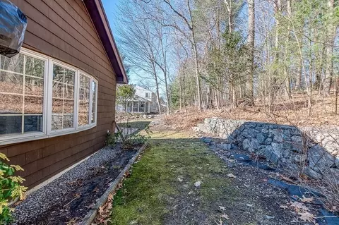 Exterior - 142 Scott Cir, Dedham, MA 02026 photo 7 of 10