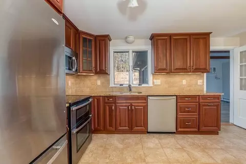Kitchen - 142 Scott Cir, Dedham, MA 02026 photo 3 of 4