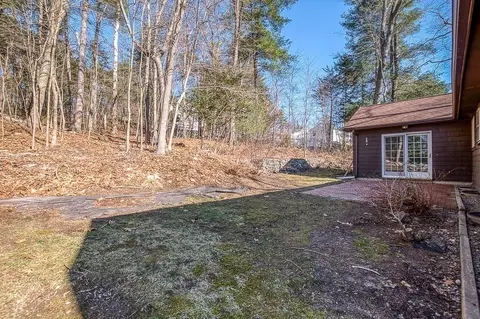 Exterior - 142 Scott Cir, Dedham, MA 02026 photo 10 of 10