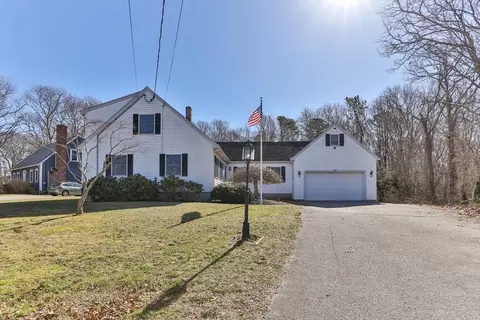 Exterior - 32 Clark Rd, Bourne, MA 02532 photo 2 of 8