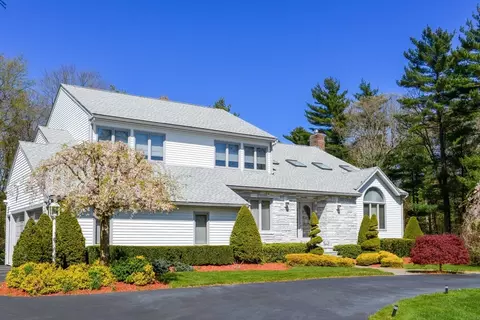 19 Swift Ln, Sharon, MA 02067