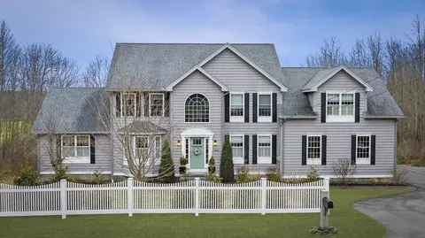 463 Main St, West Newbury, MA 01985