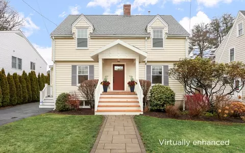 Exterior - 71 Washington Ave, Needham, MA 02492 photo 6 of 9