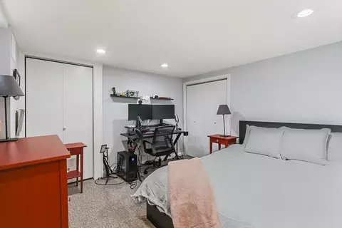 Bedroom - 71 Washington Ave, Needham, MA 02492 photo 6 of 6