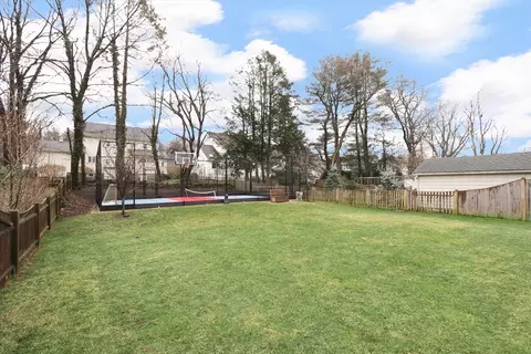Exterior - 71 Washington Ave, Needham, MA 02492 photo 2 of 9