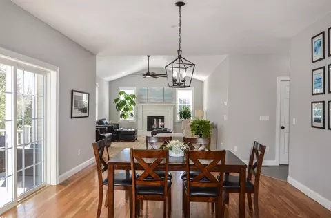 Dining - 19 Pollard Rd, Berlin, MA 01503 photo 1 of 3