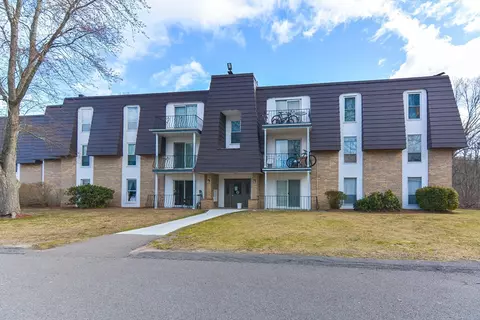 8 Kennedy Ln #38, Milford, MA 01757