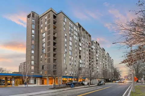 33 Pond Ave #308, Brookline, MA 02445