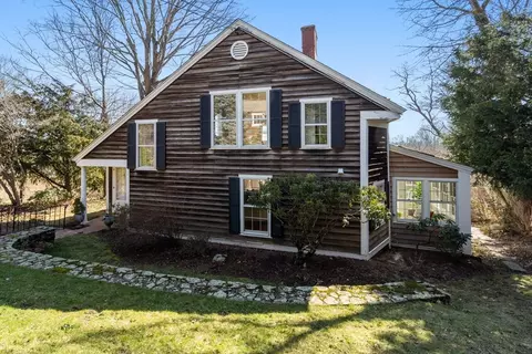 27 Wellington Ln, Belmont, MA 02478