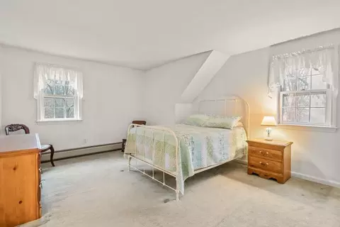 Bedroom - 52 Goose Point Rd, Barnstable, MA 02632 photo 4 of 8