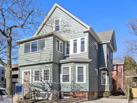 61 Museum St, Cambridge, MA 02138