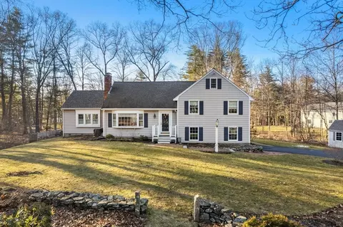 111 Willard Grant Rd, Sudbury, MA 01776