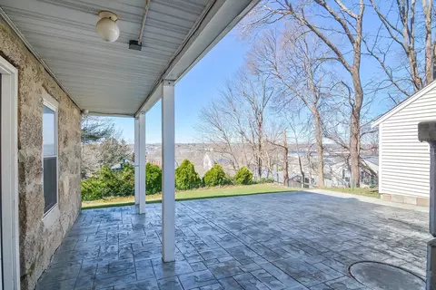 Exterior - 226 Adams St, Fall River, MA 02720 photo 5 of 9